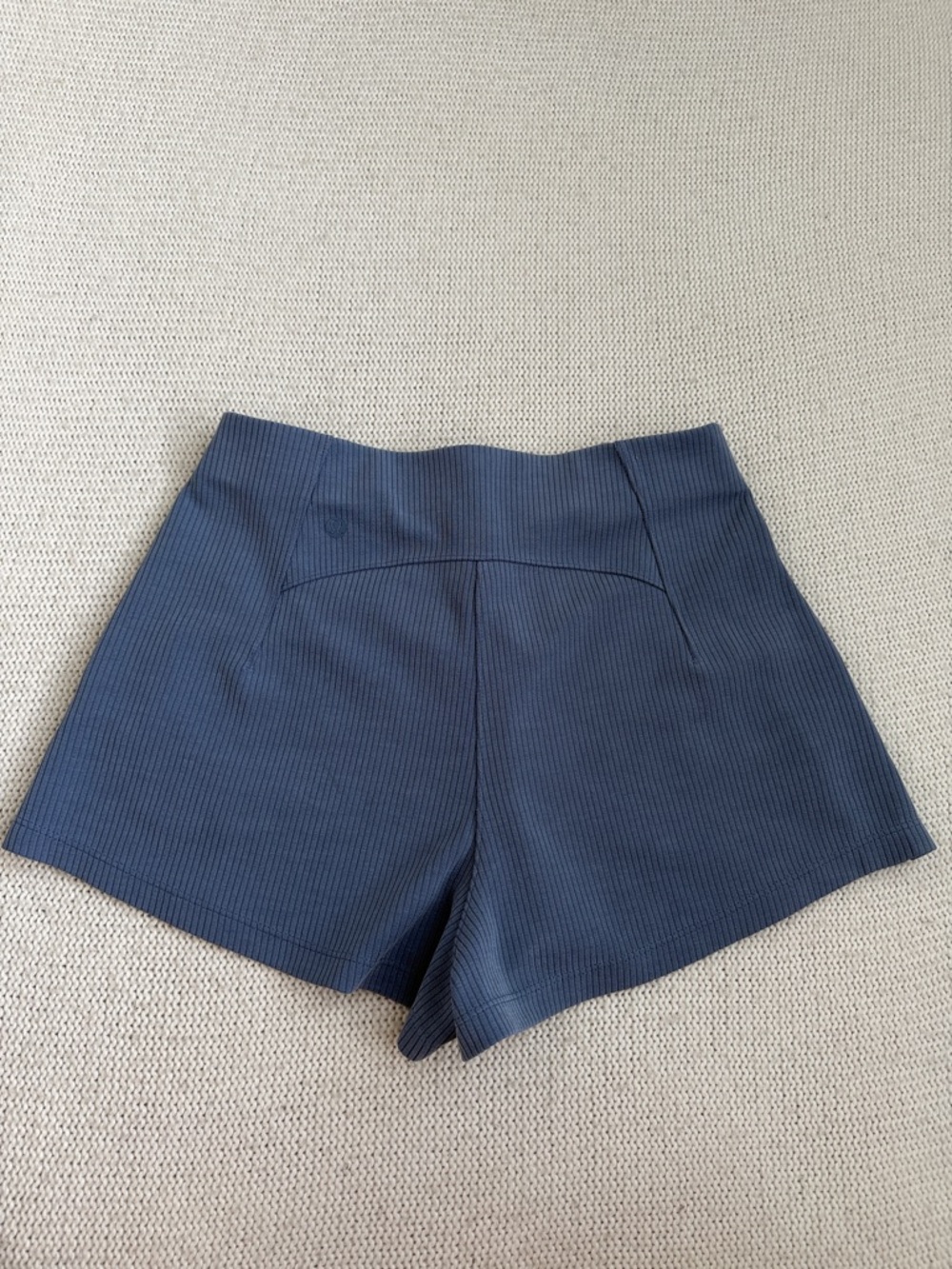 Lululemon Ribbed Softstreme-High Rise Shorts Blue Size 6